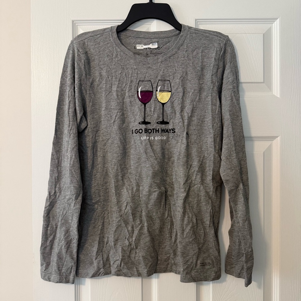 NWT Life is Good Gray Long Sleeve Wine Graphic Tee - "I Go Both Ways" Size Small